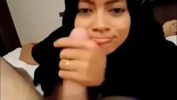 Nekat Cicipi Mainan Bule Langsung Bikin Ketagihan